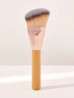 Cheek Lifter Brush