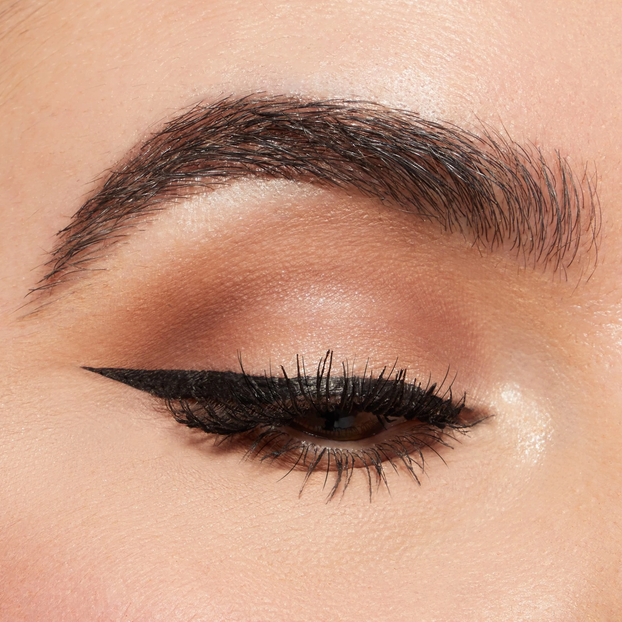 Maneater™ Liquid Eyeliner 7 Maneater™ Liquid Eyeliner - Image 5