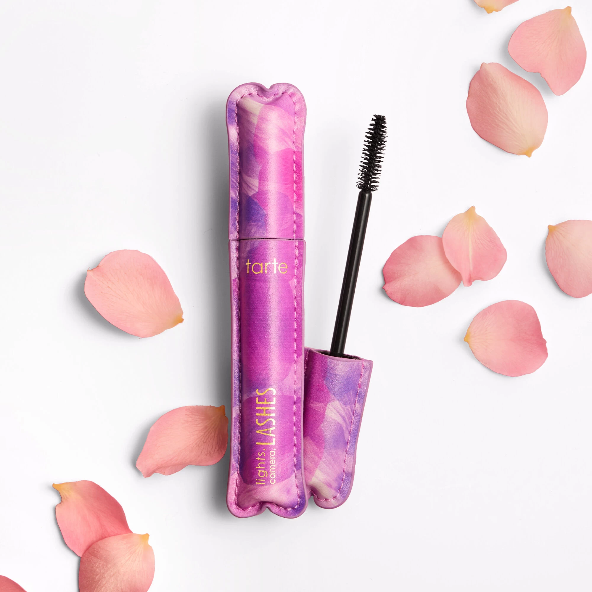 Full Bloom Lights, Camera, Lashes™ 4-in-1 Mascara 9 Full Bloom Lights, Camera, Lashes™ 4-in-1 Mascara - Image 7