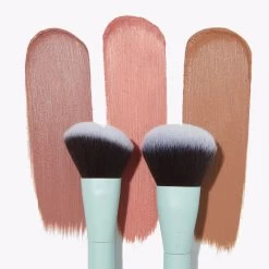 Breezy Cream Face Brush 11 Breezy Cream Face Brush -tarte sale shop 2396 breezy cream face brush ALT 5