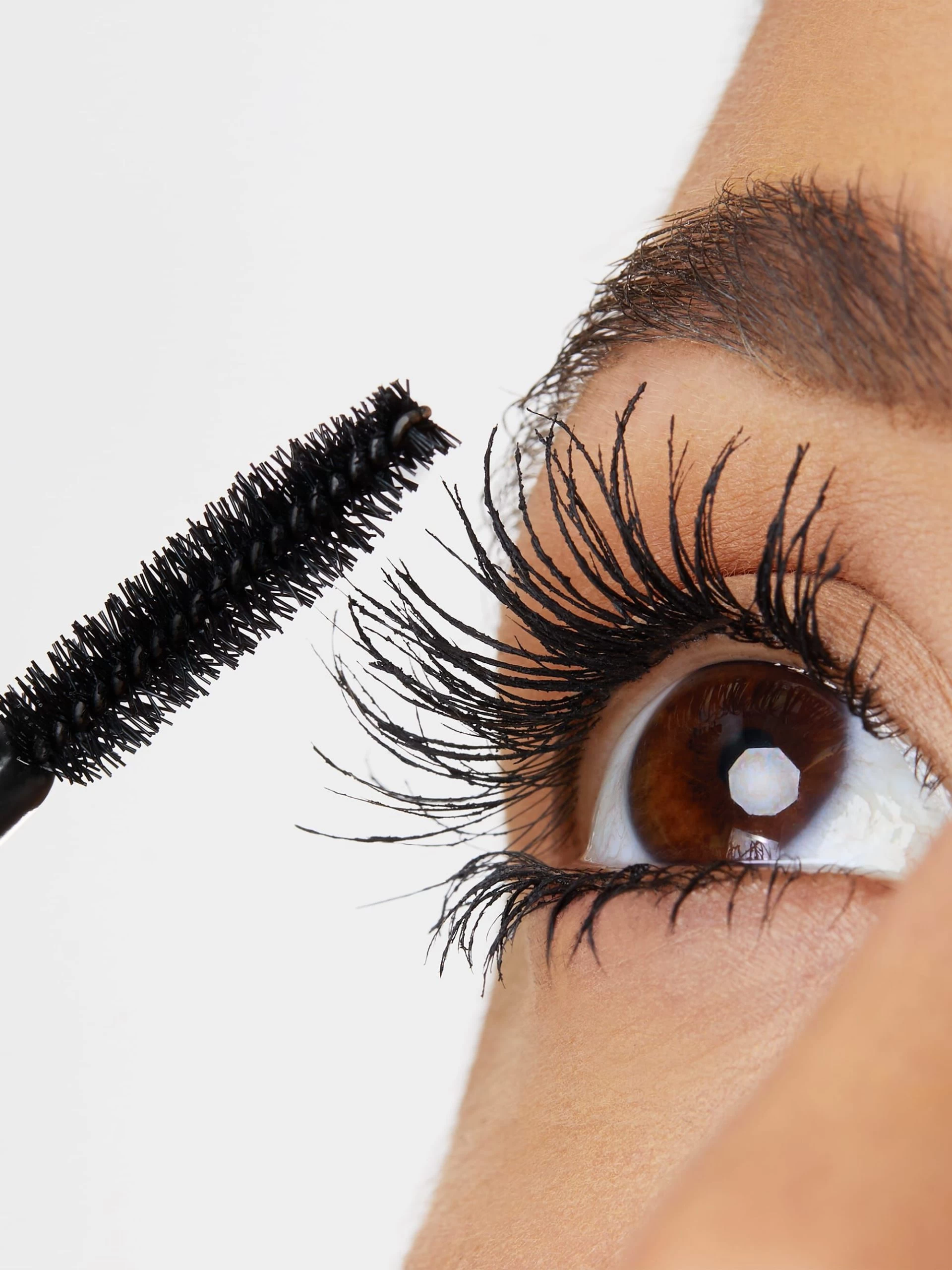 Party Ready Lashes Curler & Mascara Set 6 Party Ready Lashes Curler & Mascara Set - Image 4