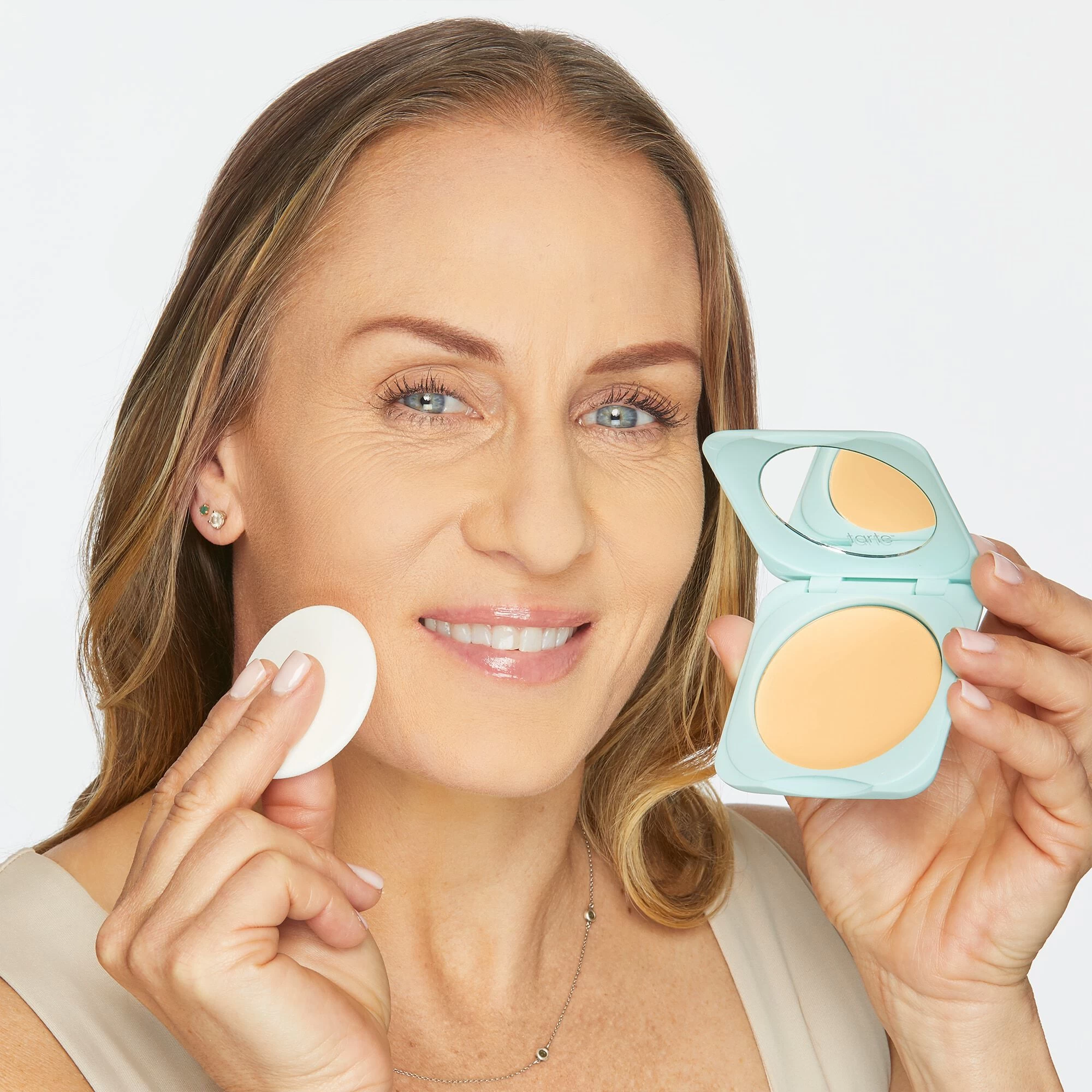 Sunset Blur Finishing Powder 8 Sunset Blur Finishing Powder - Image 6