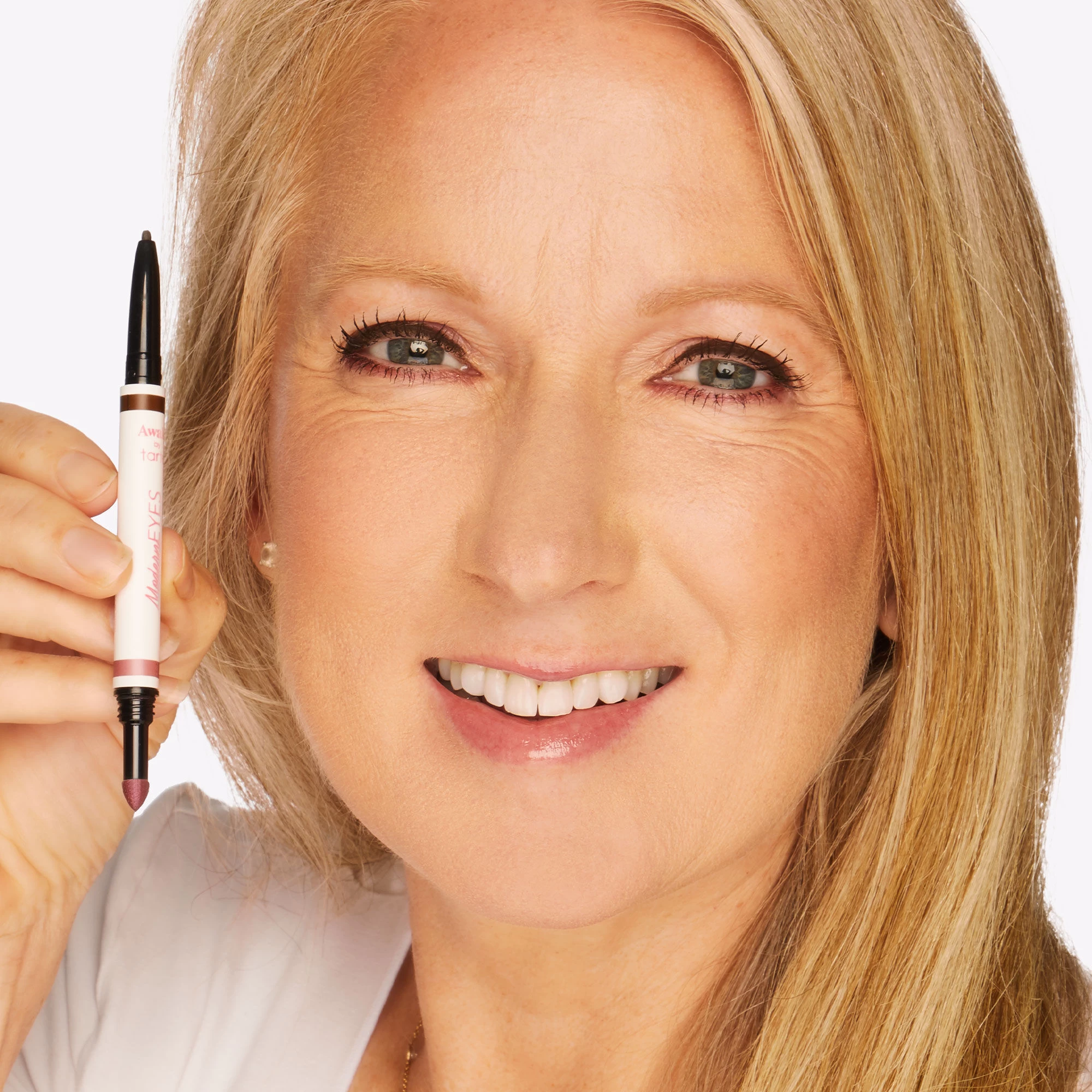 ModernEYES Shadow Smudge & Liner 7 ModernEYES Shadow Smudge & Liner - Image 5