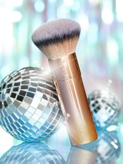 Limited-edition The Buffer Airbrush Finish Foundation Brush 6 Limited-edition The Buffer Airbrush Finish Foundation Brush -tarte sale shop 2840 limited edition the buffer brush ALT 1