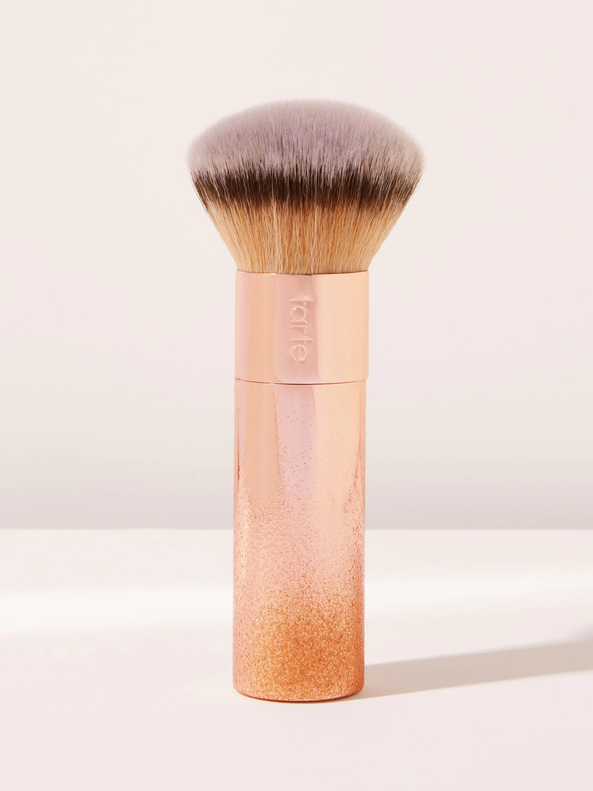 Limited-edition The Buffer Airbrush Finish Foundation Brush 3 Limited-edition The Buffer Airbrush Finish Foundation Brush