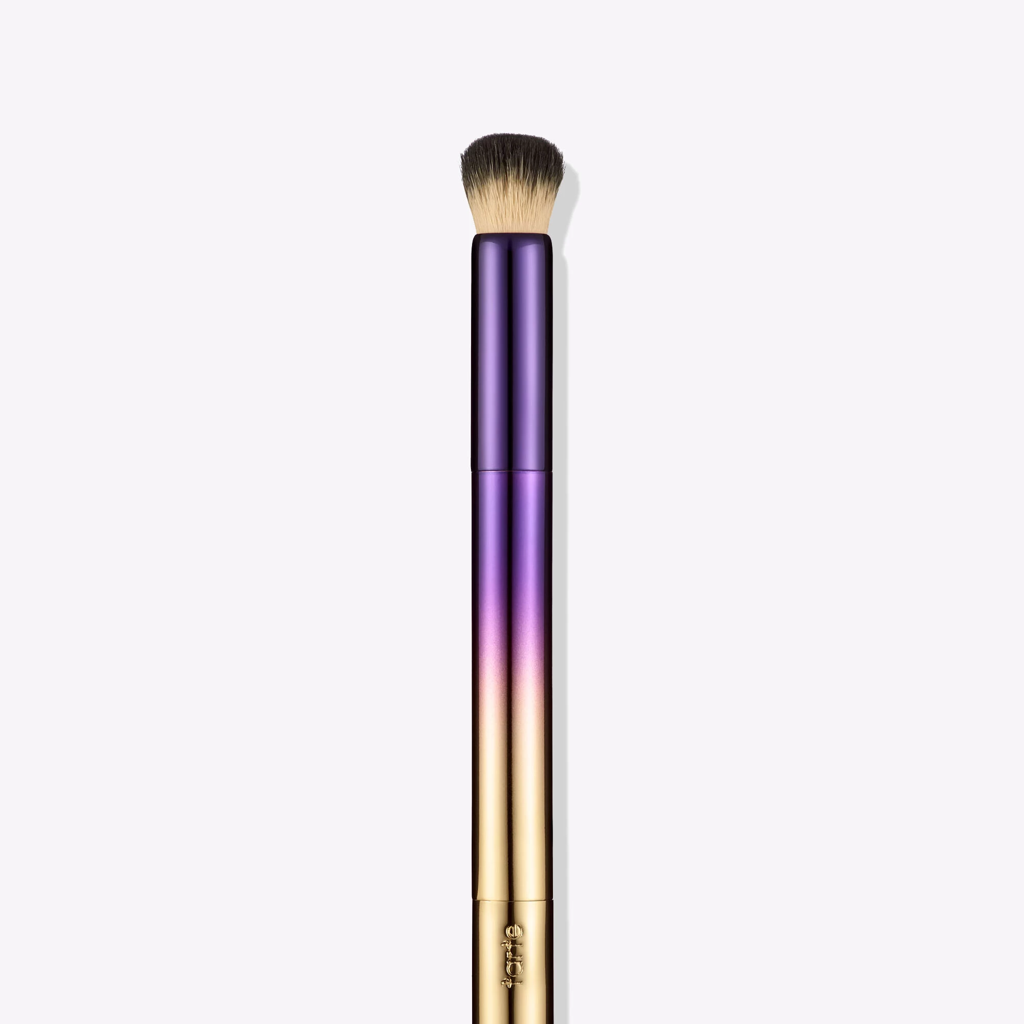 Creaseless Airbrusher Concealer Brush 5 Creaseless Airbrusher Concealer Brush - Image 3