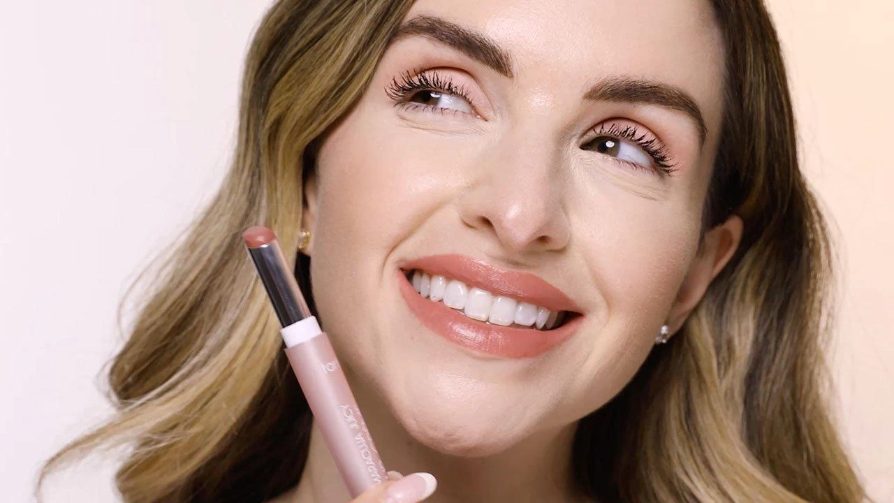 TRAVEL-SIZE MARACUJA JUICY LIP CRÈME 9 TRAVEL-SIZE MARACUJA JUICY LIP CRÈME - Image 7