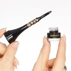 Maneater™ Clay Pot Liner 13 Maneater™ Clay Pot Liner -tarte sale shop maneater clay pot liner ALT 1